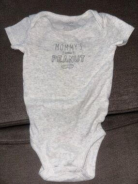 Carter's Heather Gray 'Mommy's Little Peanut' Baby Bodysuit